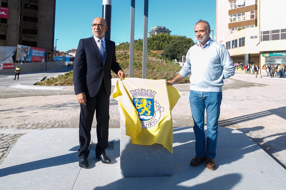 Inaugura&ccedil;&atilde;o Pra&ccedil;a Camilo Castelo Branco_