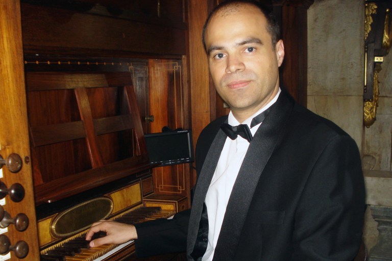 Ciclo de &Oacute;rg&atilde;o - Ant&oacute;nio Esteireiro