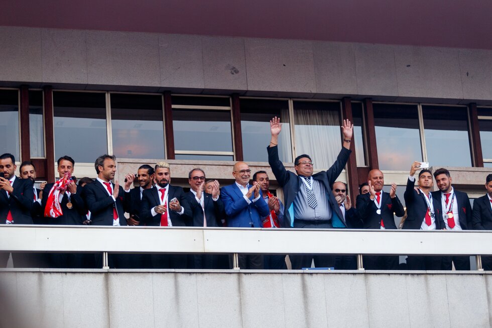 Cerim&oacute;nia terminou na varanda da C&acirc;mara Municipal