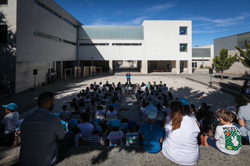 Secret&aacute;rio de Estado assinalou arranque do ano letivo na Escola da Ponte