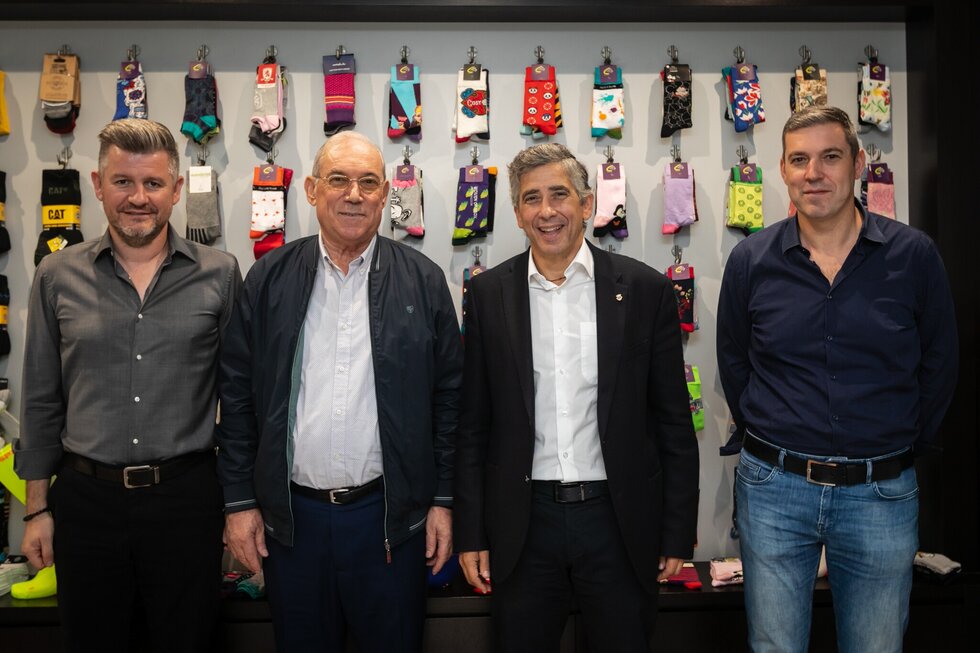 Presidente da C&acirc;mara visitou unidade da CM Socks em Sequeir&ocirc;